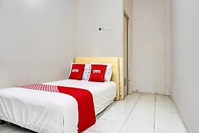 OYO Life 92684 Kost Mutiara Nirwana