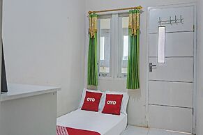 OYO Life 92684 Kost Mutiara Nirwana