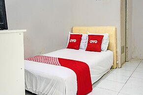 OYO Life 92684 Kost Mutiara Nirwana
