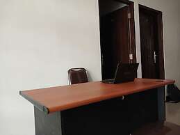 Super OYO 93085 Homy Stay Syariah