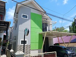 Super OYO 93085 Homy Stay Syariah