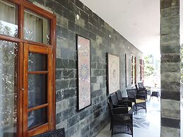 Kailash Farms Earthen Life