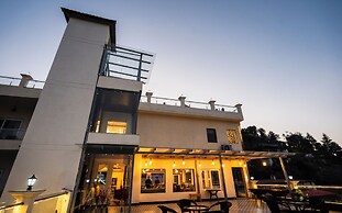 Trideus Chandseena Valley Resort