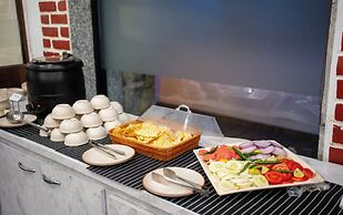 Trideus Chandseena Valley Resort