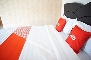 Super OYO 93205 Kusuma Hotel And Convention Hall