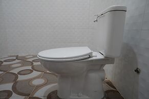 Super OYO 93205 Kusuma Hotel And Convention Hall