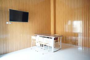 Super OYO 93205 Kusuma Hotel And Convention Hall