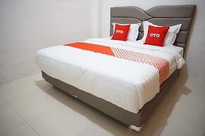 Super OYO 93205 Kusuma Hotel And Convention Hall