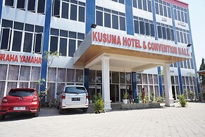 Super OYO 93205 Kusuma Hotel And Convention Hall