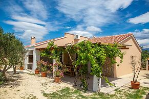 Villa Tina with Private Pool