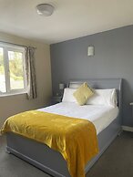 Horse and Hound Country Inn