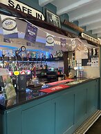 Horse and Hound Country Inn