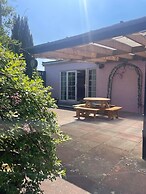 Horse and Hound Country Inn