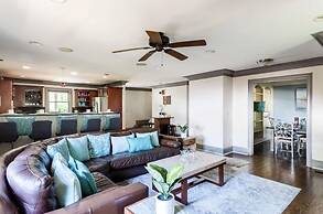 Atlanta Forest Sanctuary 5 Bedroom Home by RedAwning