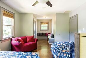 Atlanta Forest Sanctuary 5 Bedroom Home by RedAwning