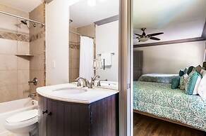 Atlanta Forest Sanctuary 5 Bedroom Home by RedAwning