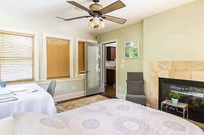 Atlanta Forest Sanctuary 5 Bedroom Home by RedAwning