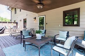 Atlanta Forest Sanctuary 5 Bedroom Home by RedAwning