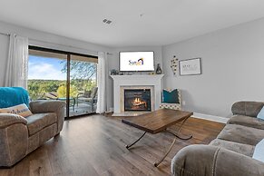 Swanky Sanctuary 2 Bedroom Condo by RedAwning