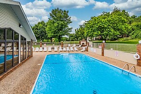 Swanky Sanctuary 2 Bedroom Condo by RedAwning