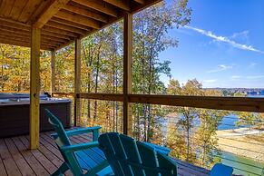 Smoky Lake Retreat 3 Bedroom Cabin by RedAwning