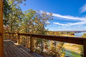 Smoky Lake Retreat 3 Bedroom Cabin by RedAwning