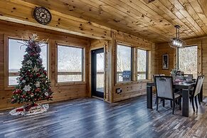 Smoky Lake Retreat 3 Bedroom Cabin by RedAwning