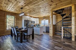 Smoky Lake Retreat 3 Bedroom Cabin by RedAwning