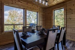 Smoky Lake Retreat 3 Bedroom Cabin by RedAwning