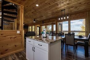 Smoky Lake Retreat 3 Bedroom Cabin by RedAwning