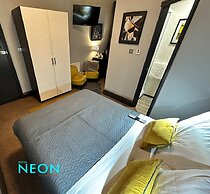 Hotel Neon