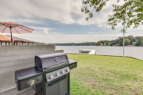 Lake Martin Retreat w/ Private Dock & Boat Launch