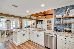 Lake Martin Retreat w/ Private Dock & Boat Launch