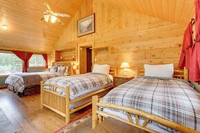 Creekside Silver Gate Getaway w/ Fireplace!