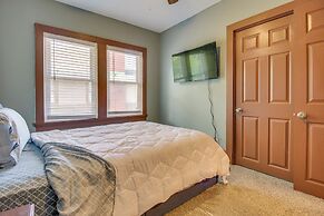 Sunny + Spacious Dayton Condo ~ 1 Mi to Downtown!