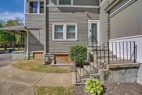 Sunny + Spacious Dayton Condo ~ 1 Mi to Downtown!