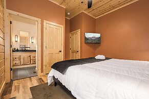 Black Diamond Lodge by Taylor Made Deep Creek