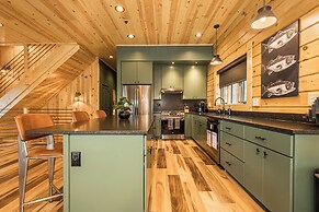 Black Diamond Lodge by Taylor Made Deep Creek
