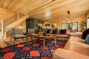 Black Diamond Lodge by Taylor Made Deep Creek