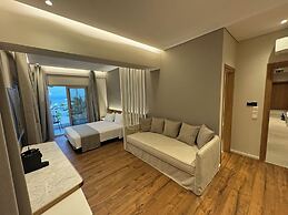Studio Nikiti Beach