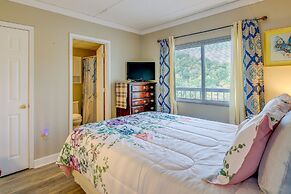 Charming Gatlinburg Condo - Walk to Downtown!