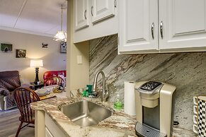 Charming Gatlinburg Condo - Walk to Downtown!