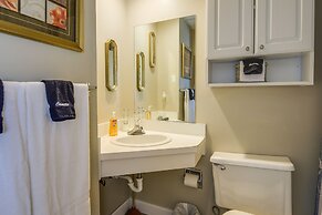 Charming Gatlinburg Condo - Walk to Downtown!