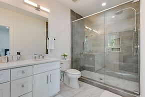 South End Charlotte Townhome < 2 Mi to Uptown!