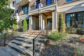 South End Charlotte Townhome < 2 Mi to Uptown!