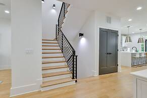 South End Charlotte Townhome < 2 Mi to Uptown!
