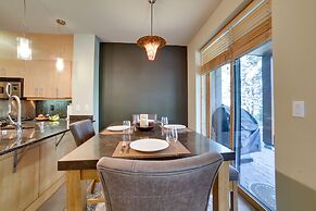 Mammoth Lakes Condo w/ Fireplace: Near Skiing!