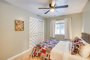 Cozy Lake Tahoe Home w/ Yard, Near Ski Resorts!