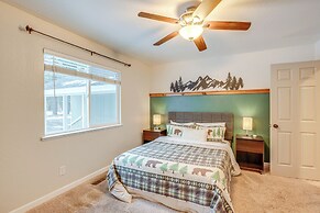 Cozy Lake Tahoe Home w/ Yard, Near Ski Resorts!
