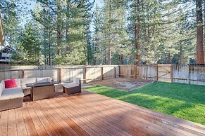 Cozy Lake Tahoe Home w/ Yard, Near Ski Resorts!
